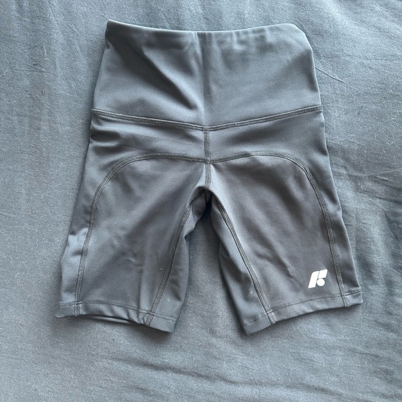 Forme Sculpt Short 8” NWOT - Picture 4 of 5